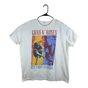 Guns N' Roses2016 Use Your Illusion Concert T-Shirt 2XL UNISEX